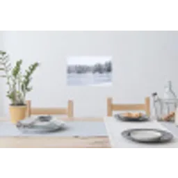 Meer - Dennen - IJs - Winter - Rustgevend Muursticker klein -eettafel