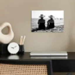 Vrouwen - Zonnehoed - Strand - Zwart - Wit poster papier klein -sfeer1