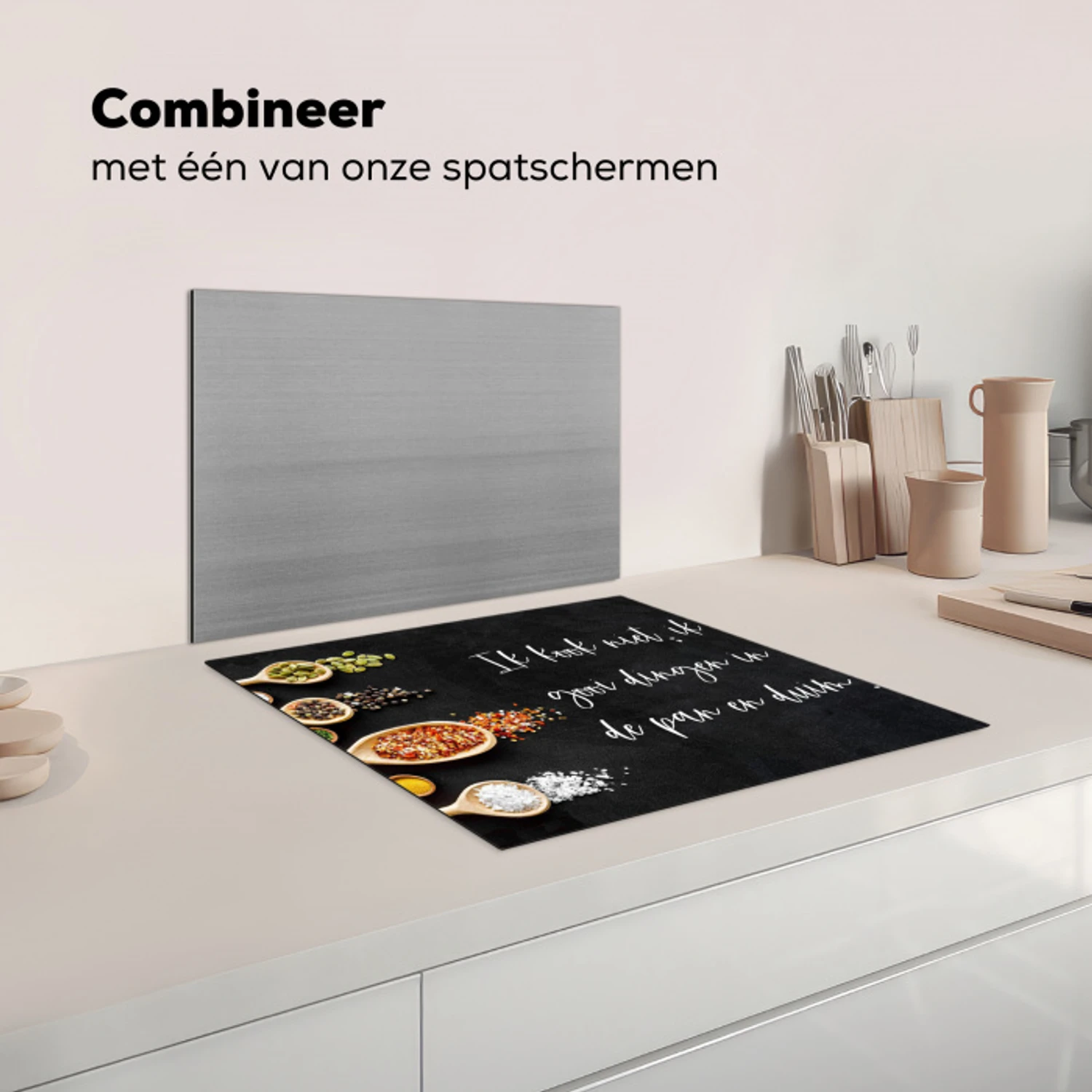 Ik gooi dingen in de pan en duim - Keuken - Quotes - Spreuken - Humor Inductie beschermer vinyl 3mm middel -wsfeer7_website