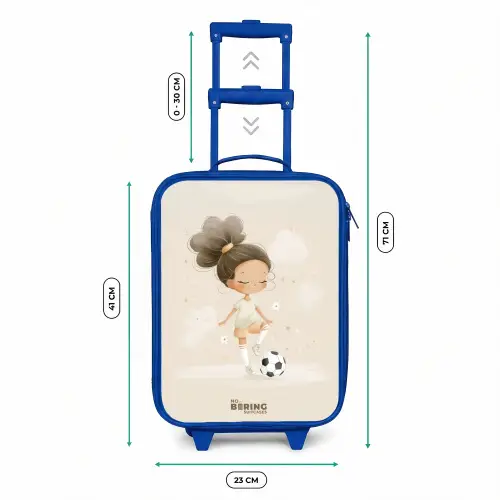 Meisje met een voetbal in beige kleuren Kinderkoffer - Blauw klein -productfoto_formaten