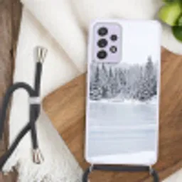 Meer - Dennen - IJs - Winter - Rustgevend Hoesje Samsung Galaxy A52 5G met koord klein -sfeer4