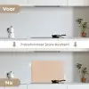 Beige - Kleuren - Effen keuken achterwand spatscherm klein 900 -voor_na_NL