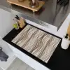 Golven - 3D - Crème Inductie beschemer met haakjes klein 777 -sfeer1