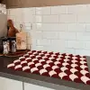 Rood - Tegelpatroon - Crème Inductie beschermer vinyl 3mm klein 276 -sfeer3