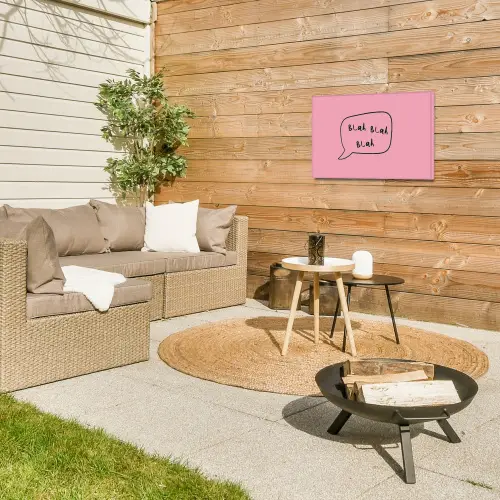 Tekstwolkje - BLAH BLAH BLAH - Roze Tuinposter op houten frame 2 cm dik klein -sfeer2