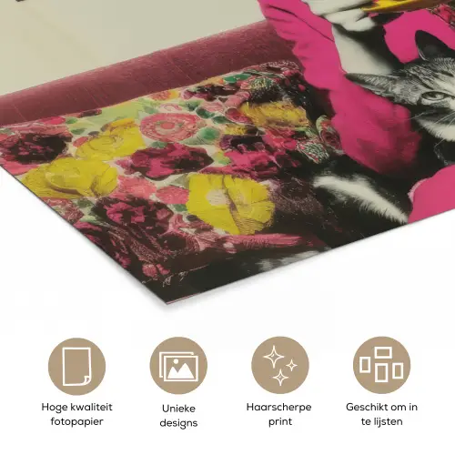 Vrouw - Kat - Bloemen - Kopje - Retro poster papier klein -closeup_NL