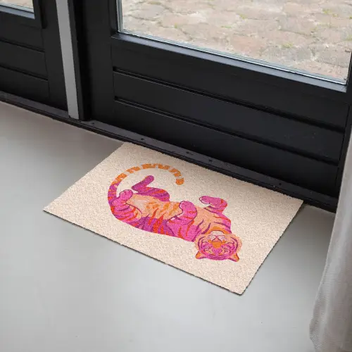 Tijger - Roze - Oranje Deurmat klein -sfeer2