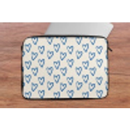 Hartjes patroon - Blauw - Beige - Liefde laptophoes neopreen klein -tafel