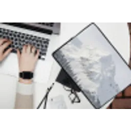 Berg - Sneeuw - Winter - Natuur - Wit laptophoes neopreen klein -bureau