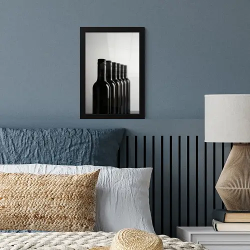 Wijnflessen - Zwart - Minimalistisch fotolijst zwart zonder passe partout klein -sfeer3