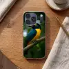 Vogel - Tak - Geel - Bladeren Telefoonhoesje iPhone 17 Pro klein -sfeer1