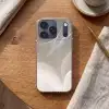 Golvende lijnen - Luchtstromen - Harmonieus Telefoonhoesje iPhone 17 Pro klein -sfeer1