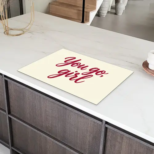 you go girl - Rood - Wit Inductie beschermer vinyl 3mm klein -sfeer8