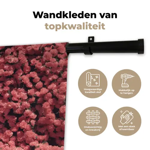 Bloemen - Roze - Astronaut Wandkleed katoen klein -sfeer2