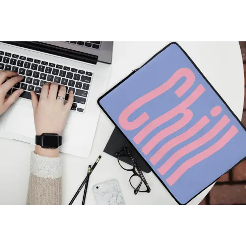 Chill - Roze - Blauw - Golvend laptophoes neopreen klein -bureau