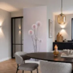 Bloemen - Bollen - Roze Behang Vlies klein -sfeer3