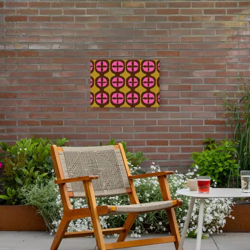 Modern - Patroon - Roze Tuinposter op houten frame 2 cm dik klein 845 -sfeer3