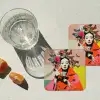 Retro - Vrouw - Kopje - Vlinders onderzetter kurk middel -sfeer4