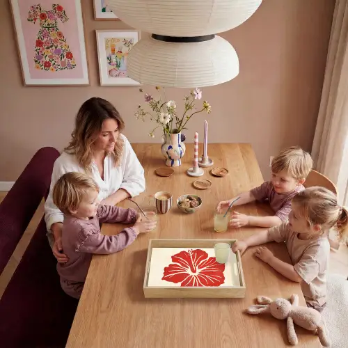 Rode hibiscusbloem - Textuur achtergrond - Beige Dienblad Rechthoek middel -sfeer4