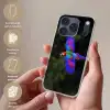 Felgekleurd - Papegaai - Bos - Vleugels Telefoonhoesje iPhone 17 Pro klein -sfeer3_NL