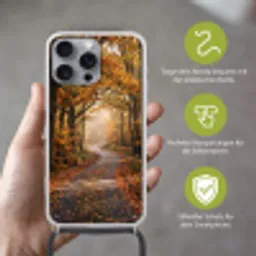 Bospad - Herfstbos - Bladeren - Oranje - Nostalgisch Hoesje iPhone 16 Pro Max met koord klein -sfeer2_DE