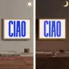 Ciao - Hoofdletters - Blauw - Minimalistisch Light Box met batterij (Wandlamp) middel -sfeer3