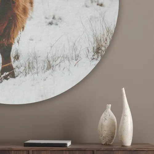 Schotse Hooglander - Landschap - Sneeuw - Bergen - Winter Akoestische PET Vilt - Rond klein -sfeer5_closeup