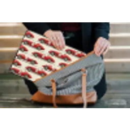 Raceauto - Retro - Rood laptophoes neopreen klein 279 -tas