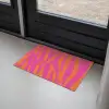 Zebraprint - Roze - Oranje - Dierenprint Deurmat klein -sfeer2