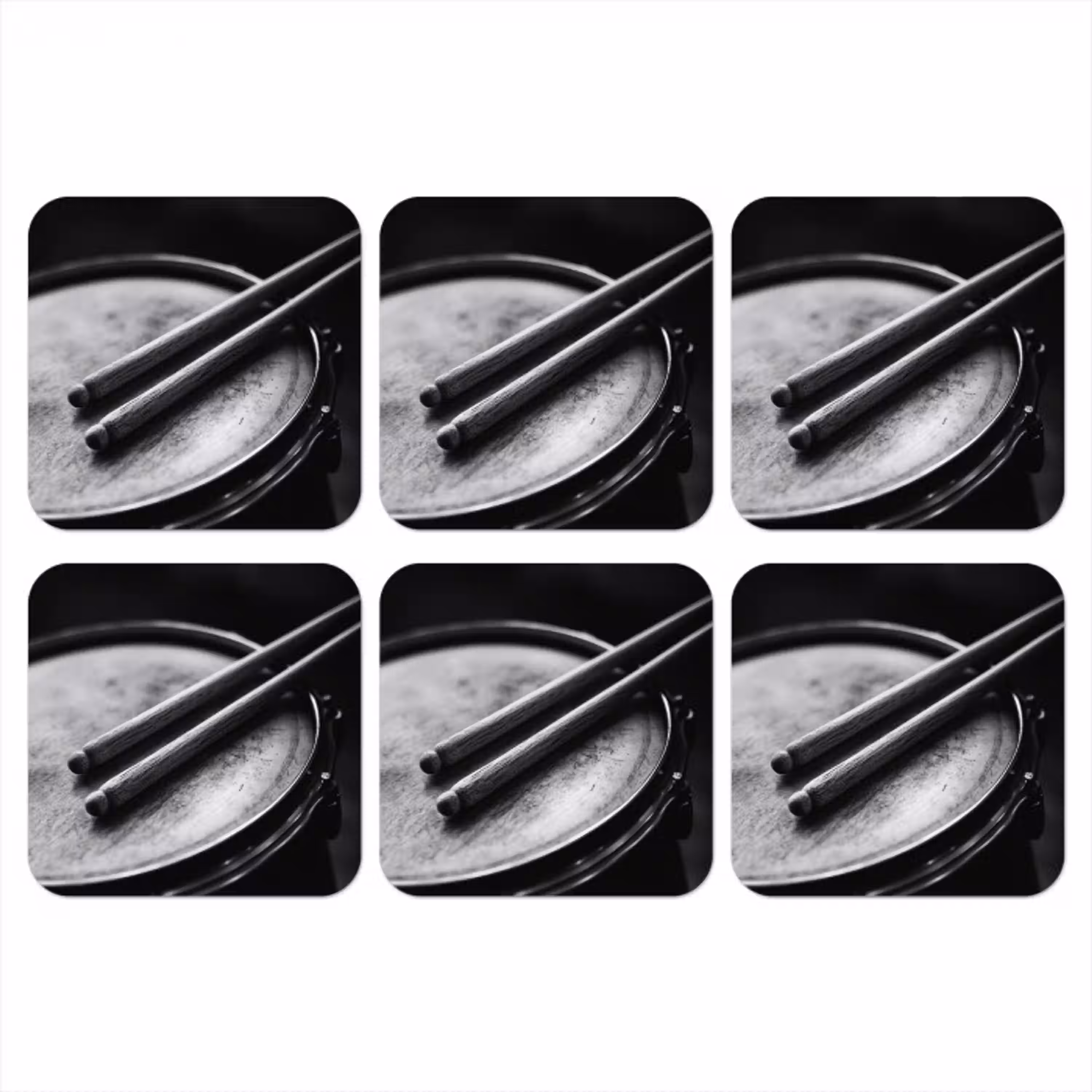 Trommel - Close-up - Drumstokken - Zwart onderzetter kurk middel -3d