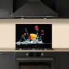 Water - Fruit - Sinaasappel - Aardbei - Kers - Zwart keuken achterwand spatscherm klein -sfeer1