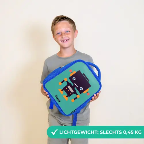 Zwarte robot met oranje accenten op een blauwe achtergrond Kinderrugzak - Blauw middel -sfeer1_NL