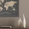 Wereldkaart - Beige - Zwart PET vilt klein -sfeer6_closeup