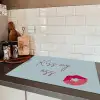 Kiss my ass - Lip - Blauw Inductie beschermer vinyl 3mm klein -sfeer3