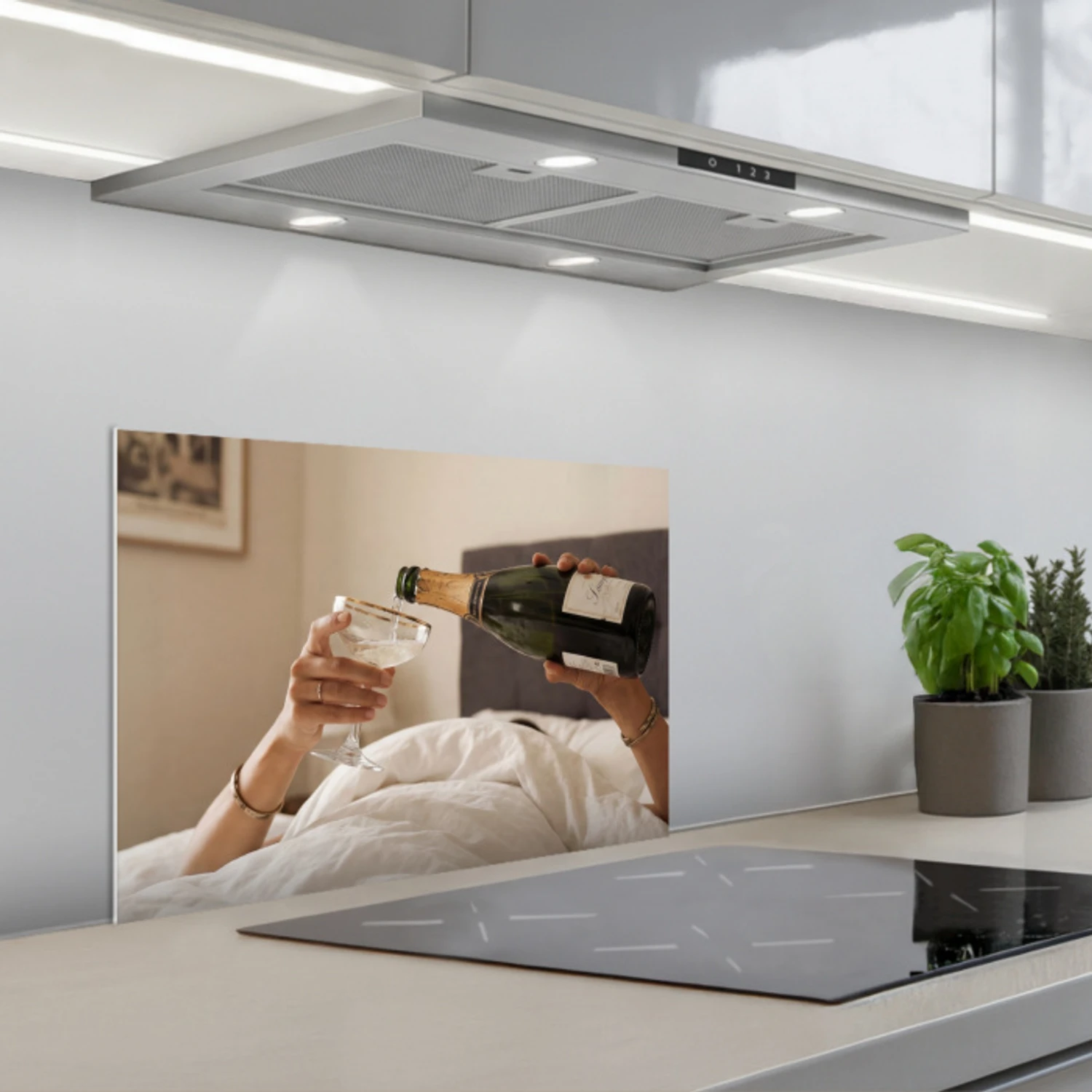 Champagne - Bed - Bubbels keuken achterwand spatscherm klein -3d_schuin