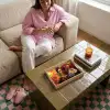 Vrouw - Bloemen - Papegaai - Schilderachtig Dienblad Rechthoek middel -sfeer3