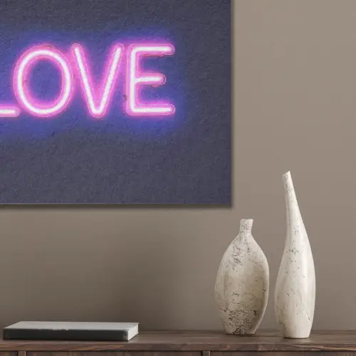 Neon - Love - Valentijn PET vilt klein -sfeer6_closeup