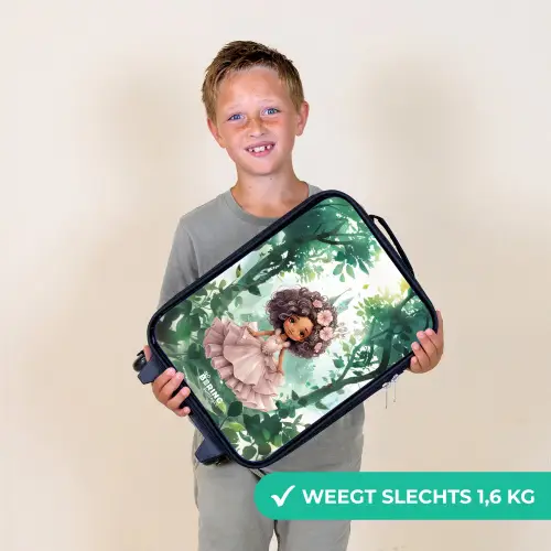 Meisje met donkere krullen in het bos Kinderkoffer - Zwart klein -sfeer4_NL