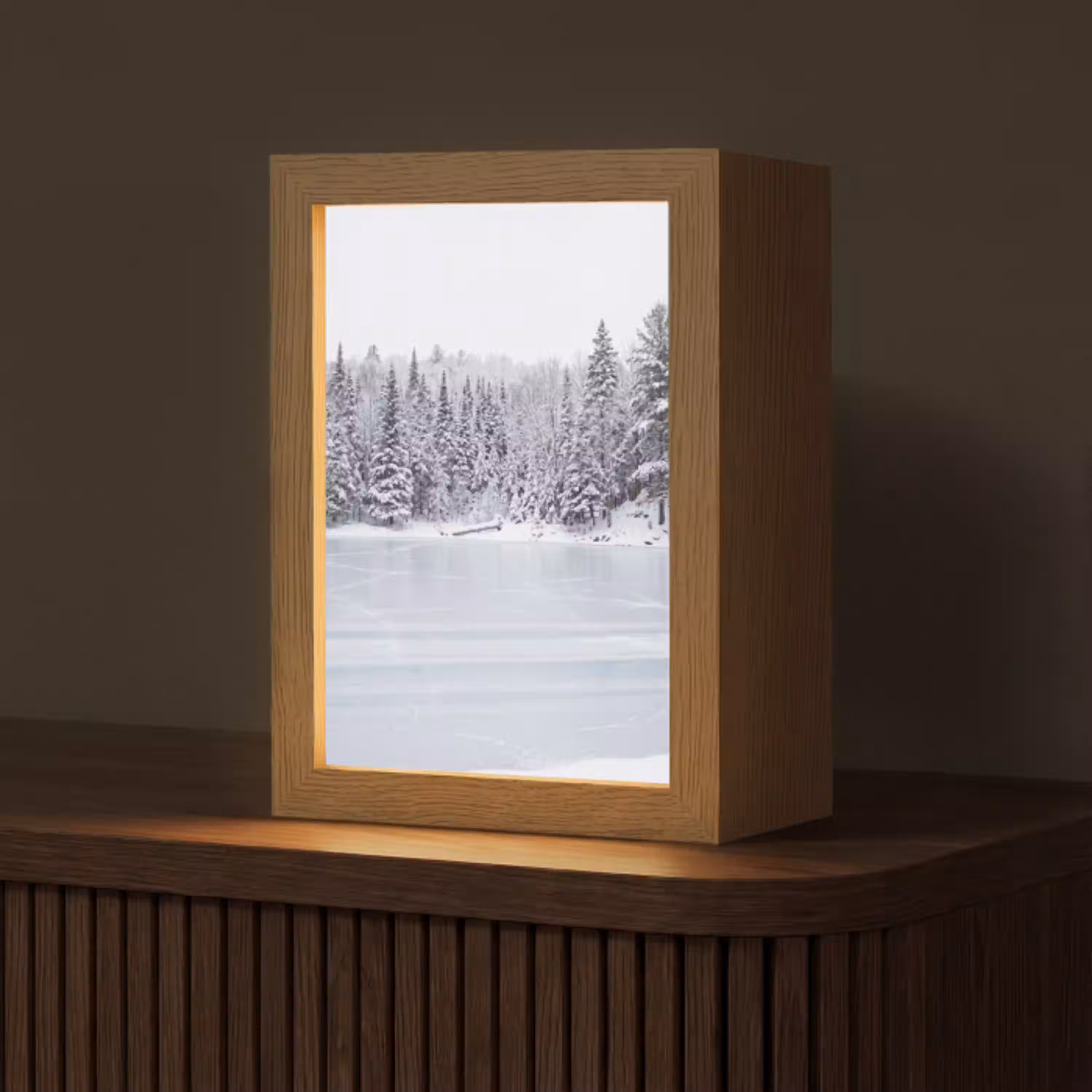 Meer - Dennen - IJs - Winter - Rustgevend Light Box met kabel (Tafellamp) klein -z3d_website