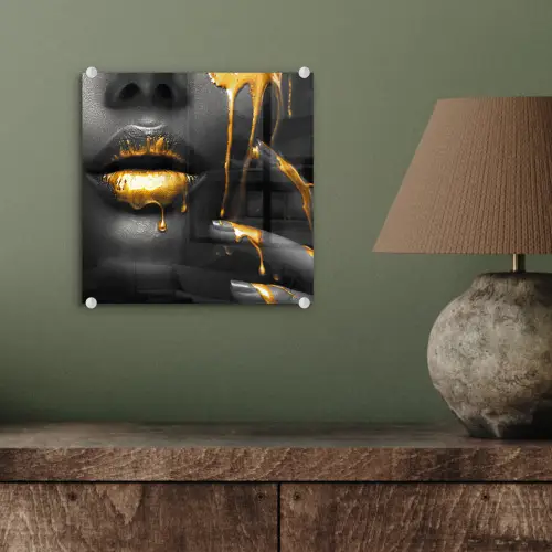 Vrouw - Zwart - Goud - Gezicht - Lippen plexiglas 5mm klein -sfeer3