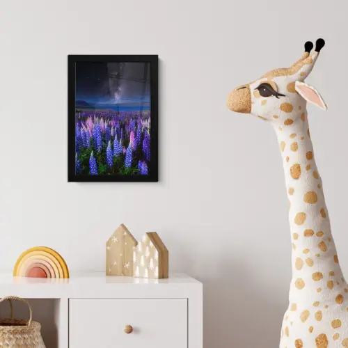 Bloemen - Nacht - Lupine - Sterrenhemel - Paars - Natuur fotolijst zwart zonder passe partout klein -usfeer4_kinderkamer