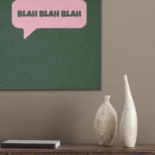 Tekstwolk - BLAH BLAH BLAH - Roze PET vilt klein -sfeer6_closeup