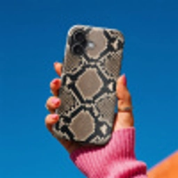 Slangenprint - Python - Bruin Toughcase MagSafe Apple iPhone 17 klein -Sfeer1V