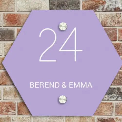 Effen - Lila - Klassiek Naambord Hexagon klein -sfeer2