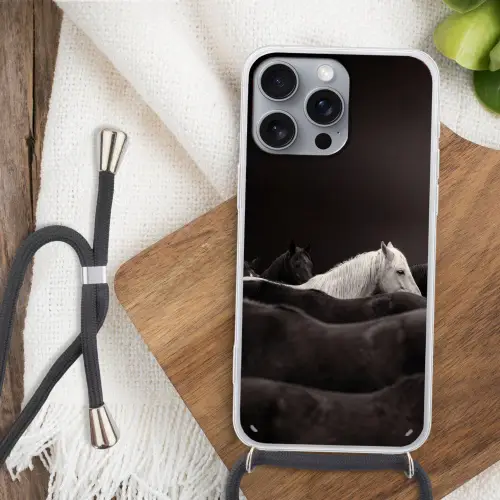 Paarden - Zwart - Wit - Kudde Hoesje iPhone 16 Pro Max met koord klein -sfeer4