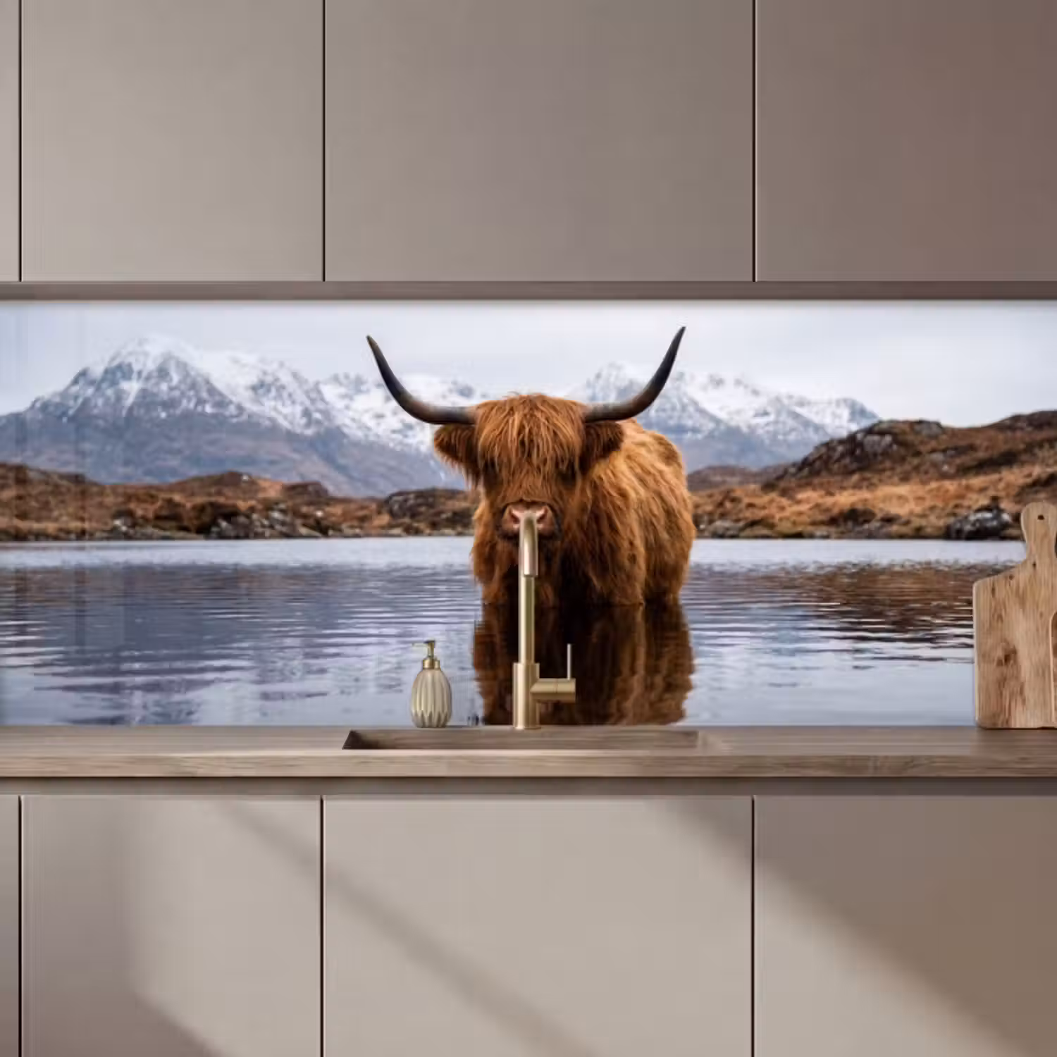 Küchen rückwand - Schottischer Hochländer - Braun - Wasser