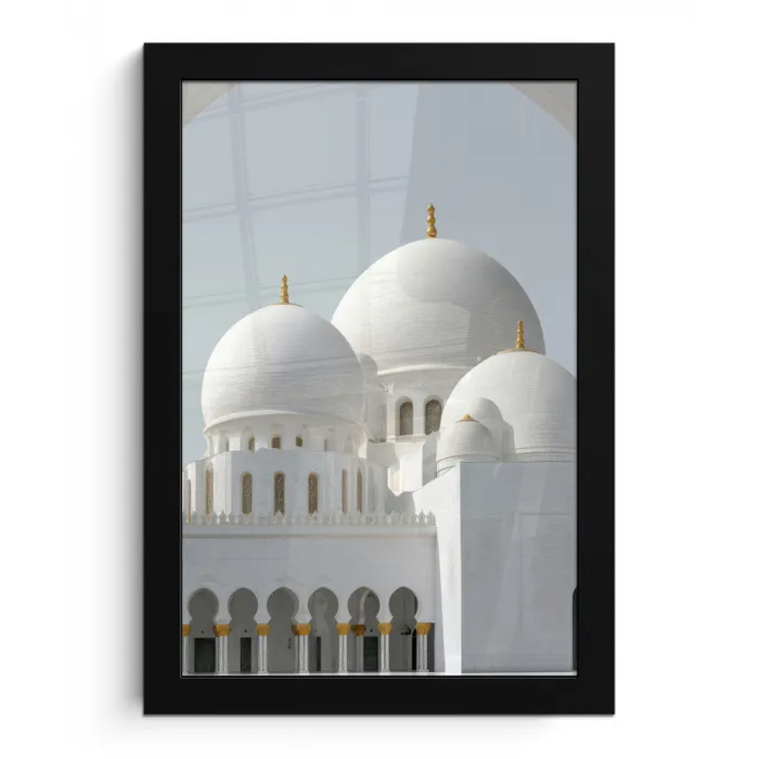Witte koepels - Helderblauwe lucht - Gouden ornamenten fotolijst zwart zonder passe partout klein -3d
