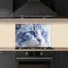 Kat - Patroon - Blauw keuken achterwand spatscherm klein -sfeer1