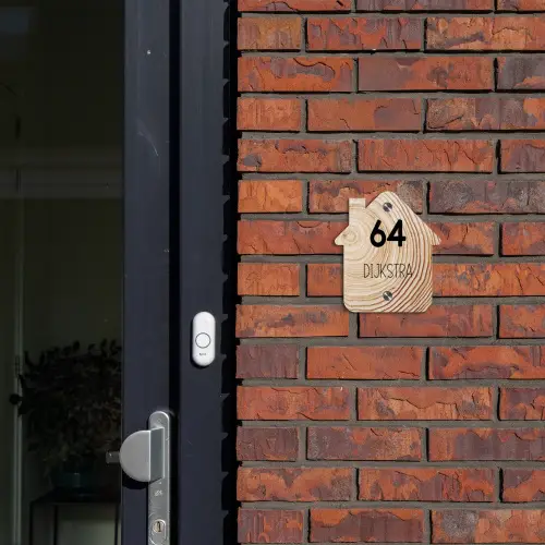 Houten nerf - Modern Naambord Huisje klein -sfeer2
