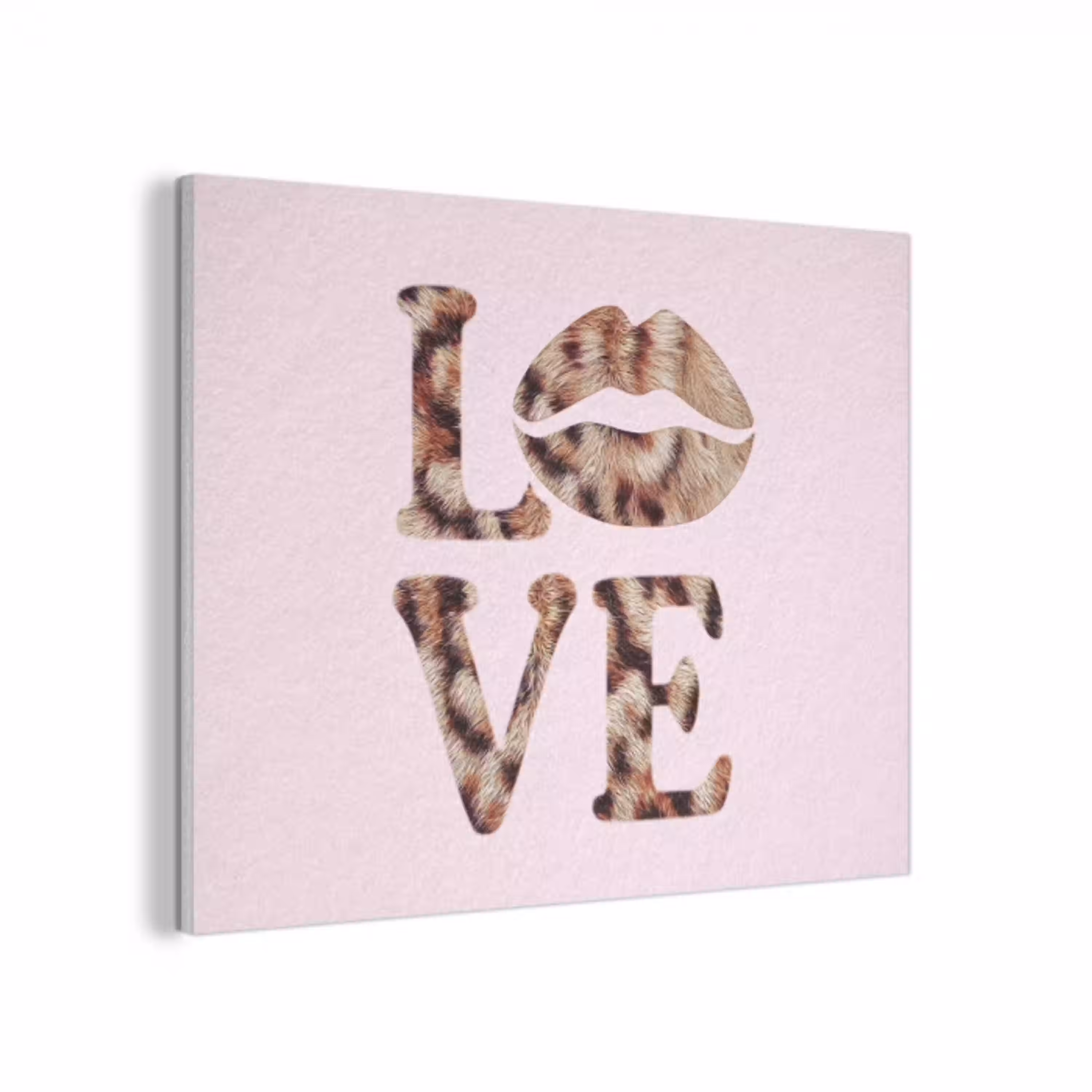 Tekst - Love - Pantervacht - Lichtroze PET vilt klein -3d